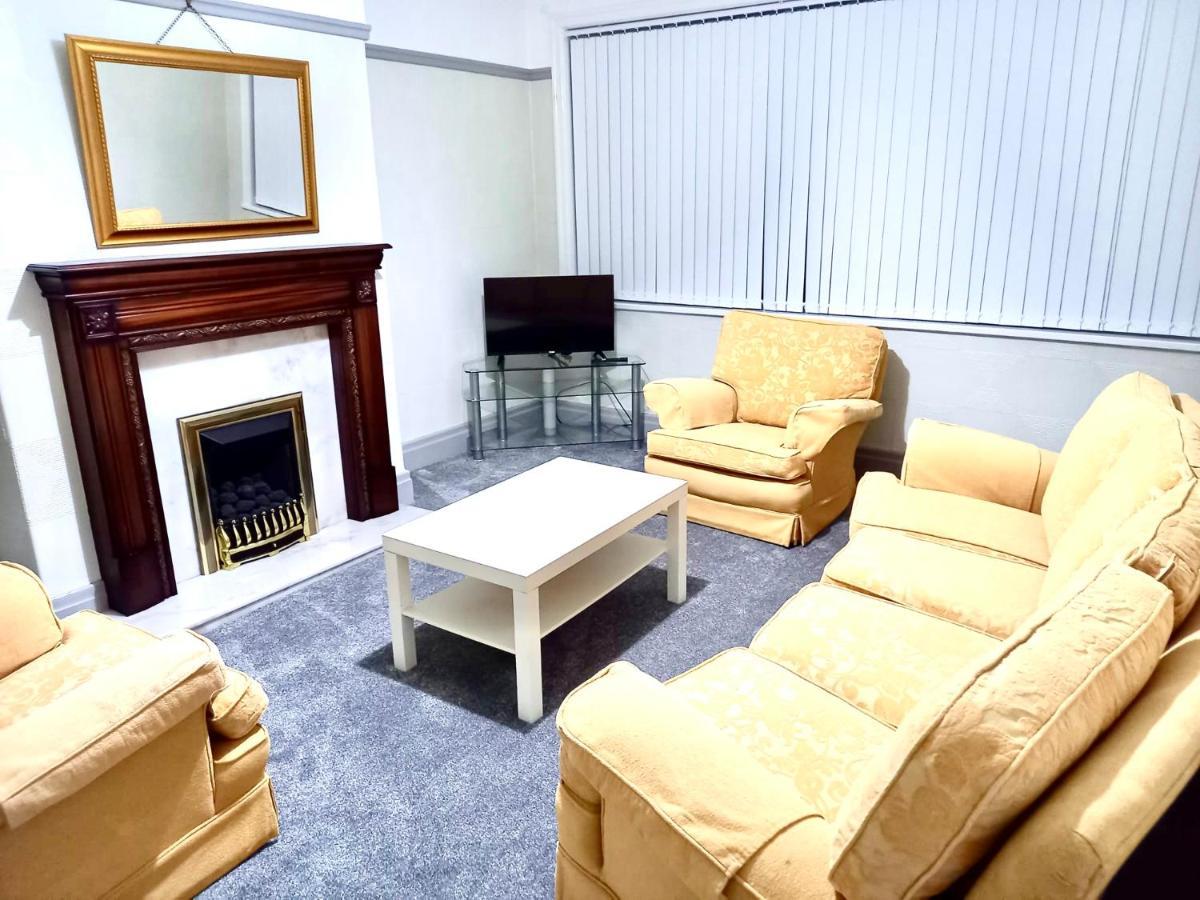 Lotus Home Wallasey Luaran gambar