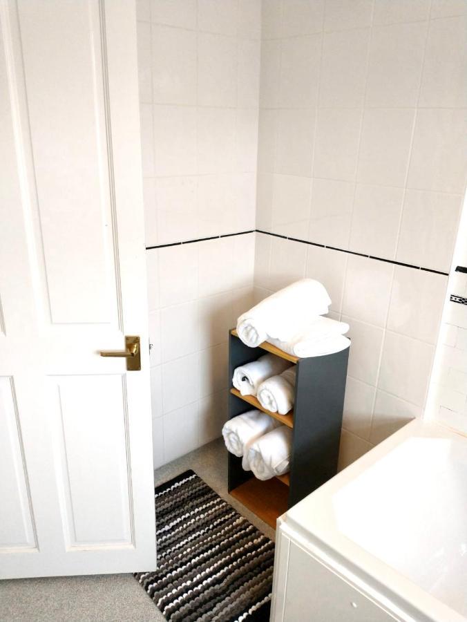 Lotus Home Wallasey Luaran gambar